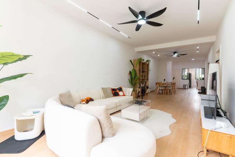 Sin Ming Plaza, 6 Sin Ming Road, Ang Mo Kio / Bishan / Thomson, 3 Bedrooms, 1,485 sqft, Apartment For Sale, by Denise Tan, 500296297 - Living Room - PropertyGuru.com.sg
