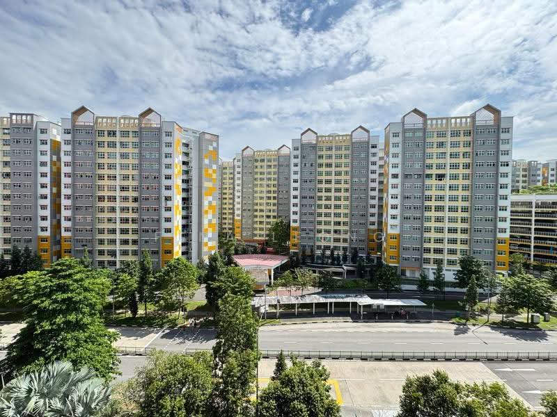 iNz Residence, 64 Choa Chu Kang Avenue 5, Dairy Farm / Bukit Panjang / Choa Chu Kang, 3 Bedrooms, 969 sqft, Condominium For Rent, by Fina Leong, 500296323 - PropertyGuru.com.sg