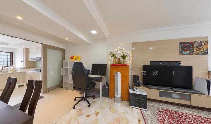 739 Yishun Avenue 5, 739 Yishun Avenue 5, Sembawang / Yishun, 2 Bedrooms, 751 sqft, HDB Flat For Sale, by Mandy Ei ( 梁文欣 ), 500296330 - Living Room - PropertyGuru.com.sg