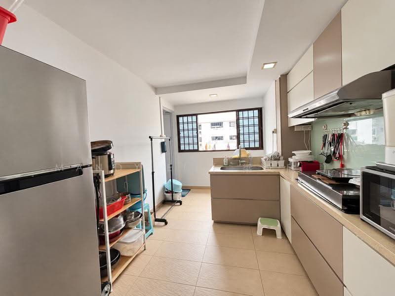 739 Yishun Avenue 5, 739 Yishun Avenue 5, Sembawang / Yishun, 2 Bedrooms, 751 sqft, HDB Flat For Sale, by Mandy Ei ( 梁文欣 ), 500296330 - Kitchen - PropertyGuru.com.sg