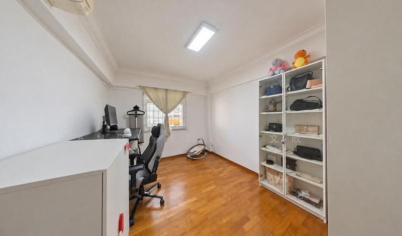 739 Yishun Avenue 5, 739 Yishun Avenue 5, Sembawang / Yishun, 2 Bedrooms, 751 sqft, HDB Flat For Sale, by Mandy Ei ( 梁文欣 ), 500296330 - Study - PropertyGuru.com.sg