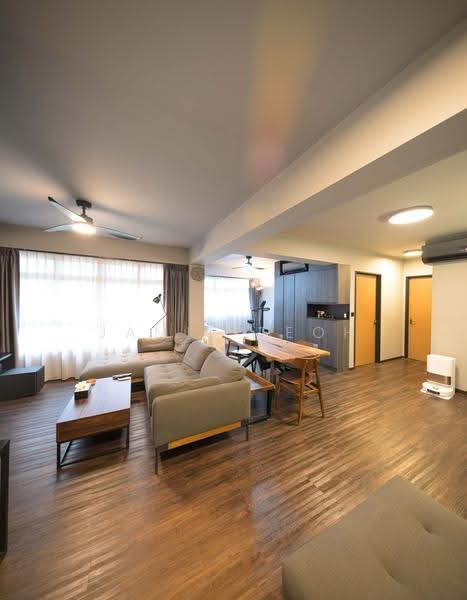 154A Bedok South Road, 154A Bedok South Road, Bedok / Upper East Coast, 3 Bedrooms, 1,001 sqft, HDB Flat For Sale, by Jamie Teoh, 500296362 - Living Room - PropertyGuru.com.sg