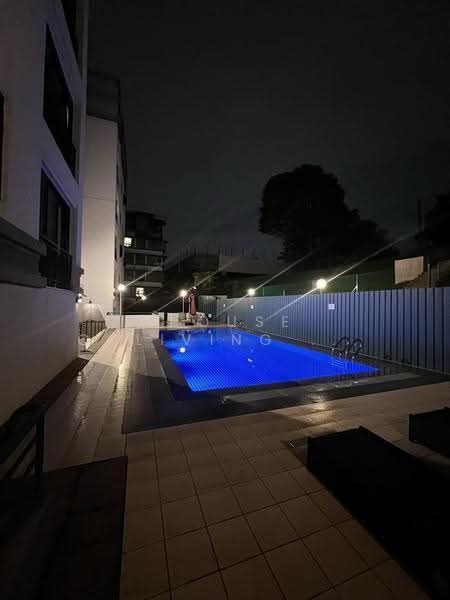 Le Wilkie, 68 Wilkie Road, Orchard / River Valley, Room Rental, 140 sqft, Condominium For Rent, by Bunny, 500296376 - Pool - PropertyGuru.com.sg