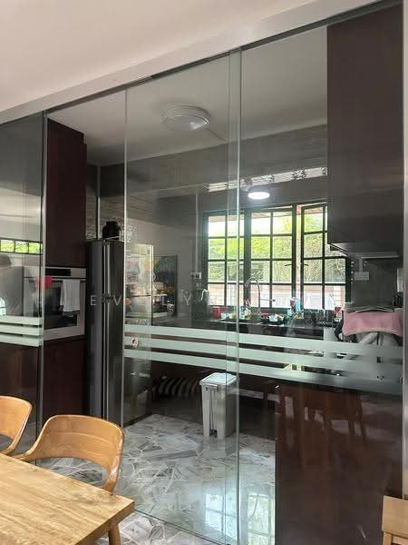 Semi-D at Stevens, Tanglin / Holland / Bukit Timah, 5 Bedrooms, 3,300 sqft, Semi-Detached House For Rent, by Evelyn Lin, 500296393 - Kitchen - PropertyGuru.com.sg