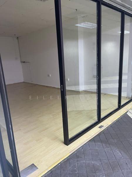 City Plaza, 810 Geylang Road, Eunos / Geylang / Paya Lebar, 290 sqft, Mall Shop For Rent, by Eileen Lau, 500296406 - Interior - CommercialGuru.com.sg