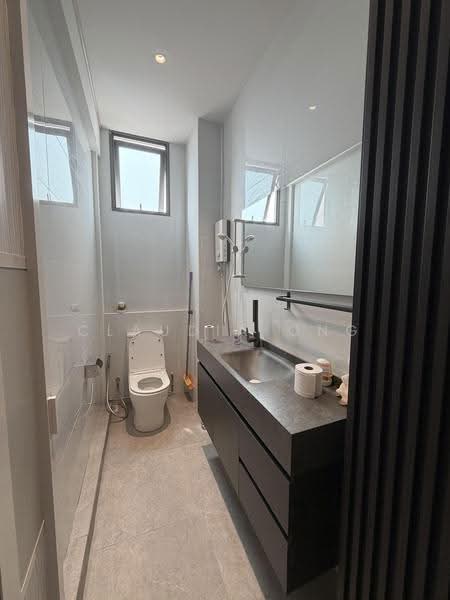 OneKA @ Macpherson, 1 Kampong Ampat, Macpherson / Potong Pasir, 80 sqft, Light Industrial (B1) For Rent, by Claudia Ong, 500296416 - Bathroom - CommercialGuru.com.sg
