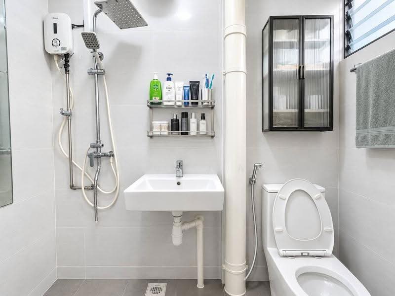 367 Yishun Ring Road, 367 Yishun Ring Road, Sembawang / Yishun, 3 Bedrooms, 1,313 sqft, HDB Flat For Sale, by Shaun Jiang, 500296433 - Bathroom - PropertyGuru.com.sg