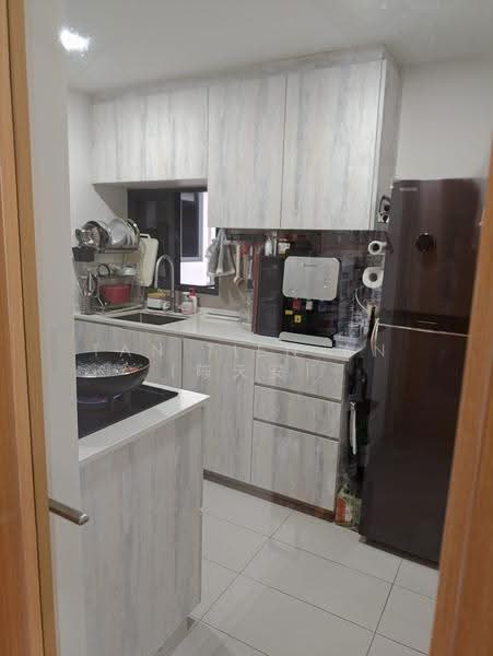 The Rainforest, 331 Choa Chu Kang Avenue 3, Dairy Farm / Bukit Panjang / Choa Chu Kang, Room Rental, 100 sqft, Executive Condominium For Rent, by Tan Tien An (陈天安), 500296462 - Kitchen - PropertyGuru.com.sg