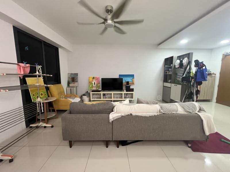 308C Punggol Walk, 308C Punggol Walk, Hougang / Punggol / Sengkang, 3 Bedrooms, 1,206 sqft, HDB Flat For Sale, by Brandon Ng, 500296464 - Living Room - PropertyGuru.com.sg