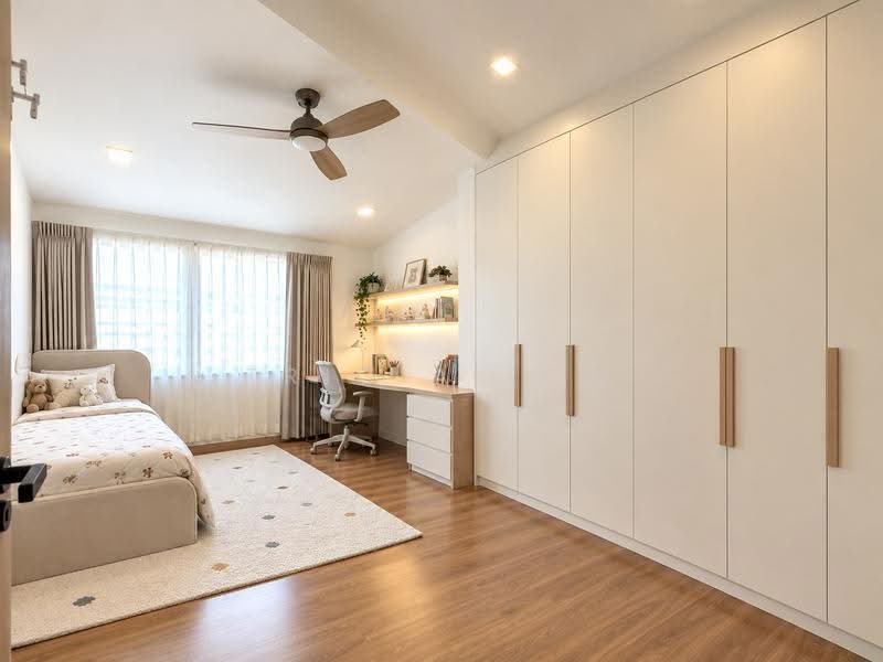 Within 1km to Ai Tong,D20 Freehold Terrace,Well-Renovated, 10 mins MRT, Ang Mo Kio / Bishan / Thomson, 4 Bedrooms, 2,200 sqft, Terraced House For Sale, by Tricia Low, 500296470 - Bedroom - PropertyGuru.com.sg