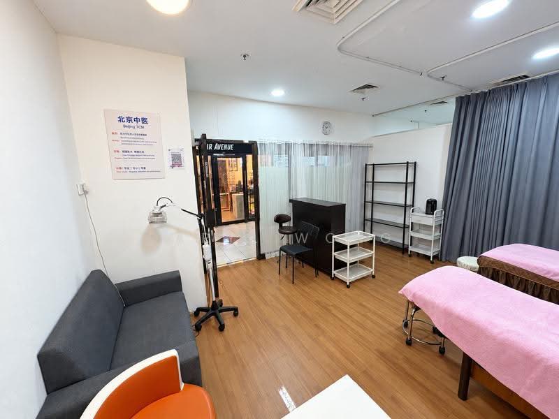 Parklane Shopping Mall, 35 Selegie Road, Beach Road / Bugis / Rochor, 220 sqft, Medical For Rent, by Daryl Wong, 500296480 - Interior - CommercialGuru.com.sg