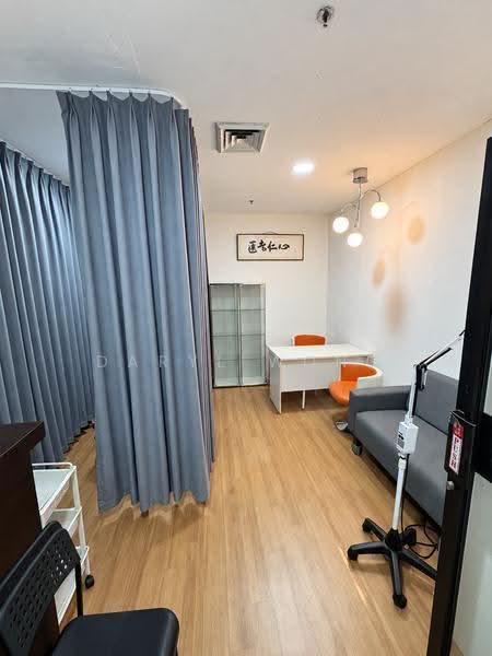 Parklane Shopping Mall, 35 Selegie Road, Beach Road / Bugis / Rochor, 220 sqft, Medical For Rent, by Daryl Wong, 500296480 - Interior - CommercialGuru.com.sg
