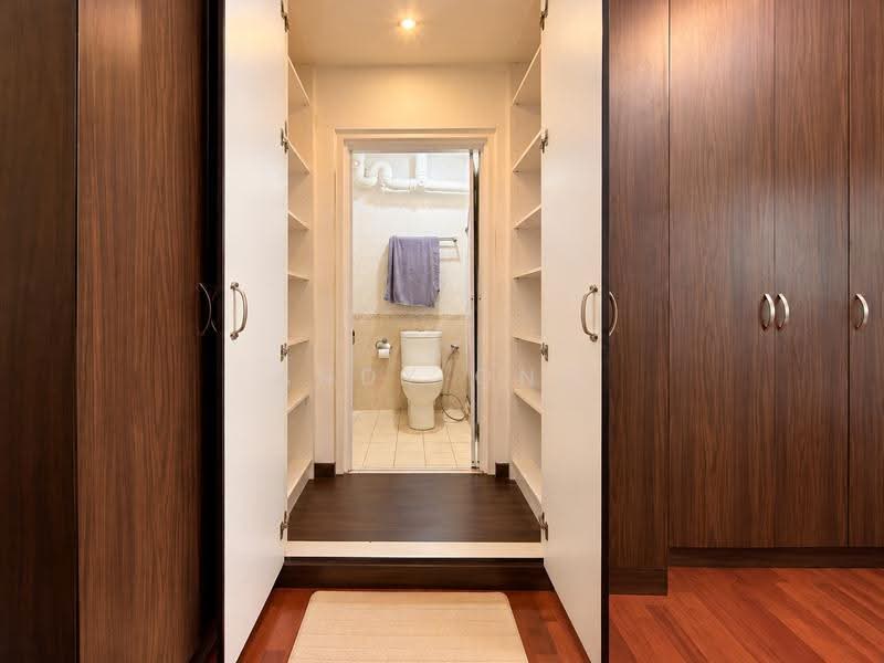 Master Bathroom Access