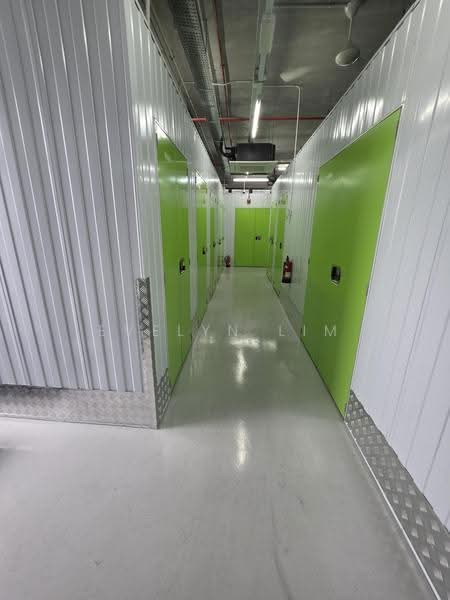 Polaris @ Woodlands, 101 Woodlands Avenue 12, Admiralty / Woodlands, 1,755 sqft, Factory / Workshop (B2) For Rent, by Evelyn Lim, 500296495 - Corridor - CommercialGuru.com.sg