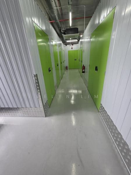 Polaris @ Woodlands, 101 Woodlands Avenue 12, Admiralty / Woodlands, 1,755 sqft, Factory / Workshop (B2) For Rent, by Evelyn Lim, 500296495 - Corridor - CommercialGuru.com.sg