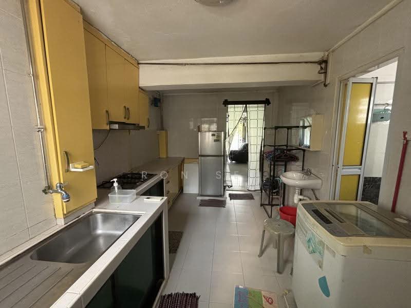 131 Jalan Bukit Merah, 131 Jalan Bukit Merah, Alexandra / Commonwealth, 2 Bedrooms, 700 sqft, HDB Flat For Sale, by Ron See, 500296514 - Kitchen - PropertyGuru.com.sg