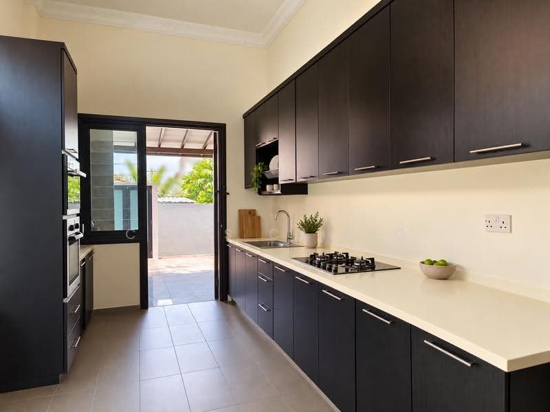 Serangoon Garden Estate, Serangoon Garden Way/ Medway/ Crowhurst/ Farleigh/ Portchester, Hougang / Punggol / Sengkang, 6 Bedrooms, 7,000 sqft, Detached House For Sale, by Chris Chiang, 500296518 - Kitchen - PropertyGuru.com.sg