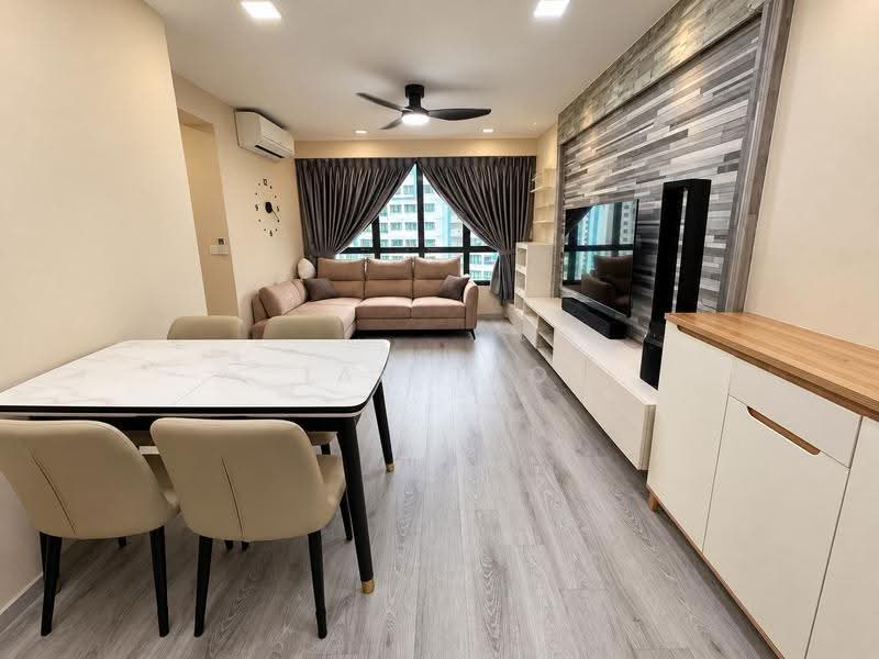 333D Yishun Riverwalk, 333D Yishun Street 31, Sembawang / Yishun, 2 Bedrooms, 721 sqft, HDB Flat For Sale, by Ian Teo, 500296541 - Living Room - PropertyGuru.com.sg