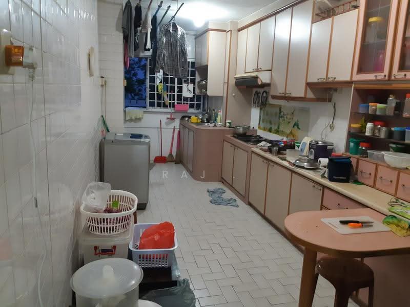 219 Tampines Street 24, 219 Tampines Street 24, Pasir Ris / Tampines, 2 Bedrooms, 735 sqft, HDB Flat For Rent, by Raj ., 500296542 - Kitchen - PropertyGuru.com.sg