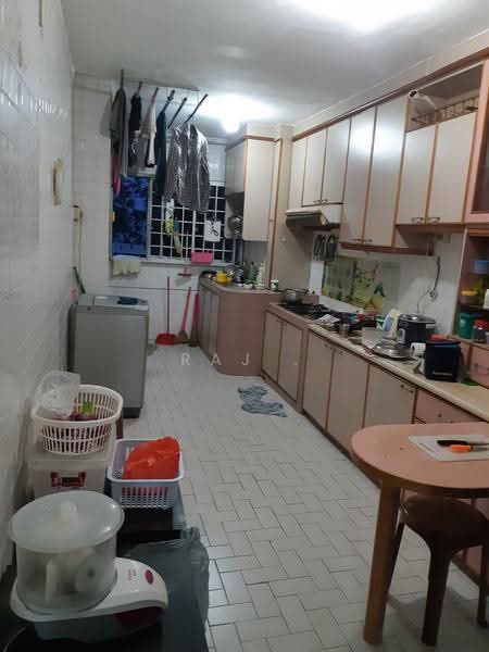 219 Tampines Street 24, 219 Tampines Street 24, Pasir Ris / Tampines, 2 Bedrooms, 735 sqft, HDB Flat For Rent, by Raj ., 500296542 - Kitchen - PropertyGuru.com.sg