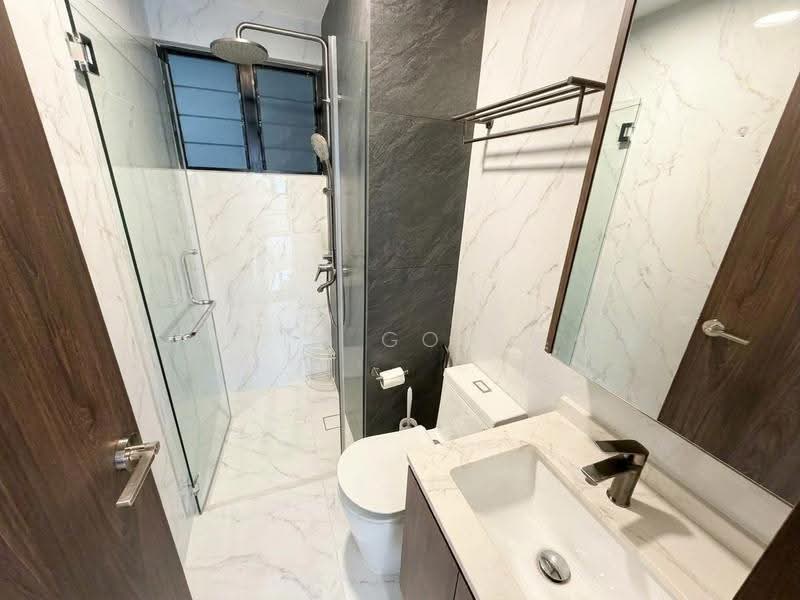 Nouvelle Park, 131 Poh Huat Road West, Hougang / Punggol / Sengkang, 4 Bedrooms, 1,119 sqft, Condominium For Sale, by Martin Goh 吴伟楠, 500296547 - Bathroom - PropertyGuru.com.sg