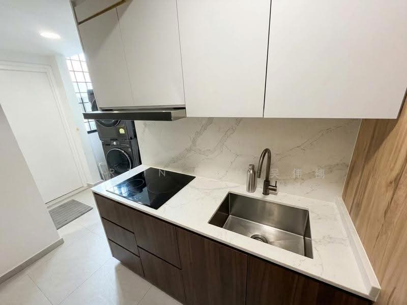 Nouvelle Park, 131 Poh Huat Road West, Hougang / Punggol / Sengkang, 4 Bedrooms, 1,119 sqft, Condominium For Sale, by Martin Goh 吴伟楠, 500296547 - Kitchen - PropertyGuru.com.sg