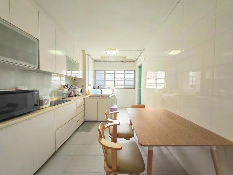 145 Potong Pasir Avenue 2, 145 Potong Pasir Avenue 2, Macpherson / Potong Pasir, 2 Bedrooms, 797 sqft, HDB Flat For Sale, by James Boey, 500296564 - Kitchen - PropertyGuru.com.sg