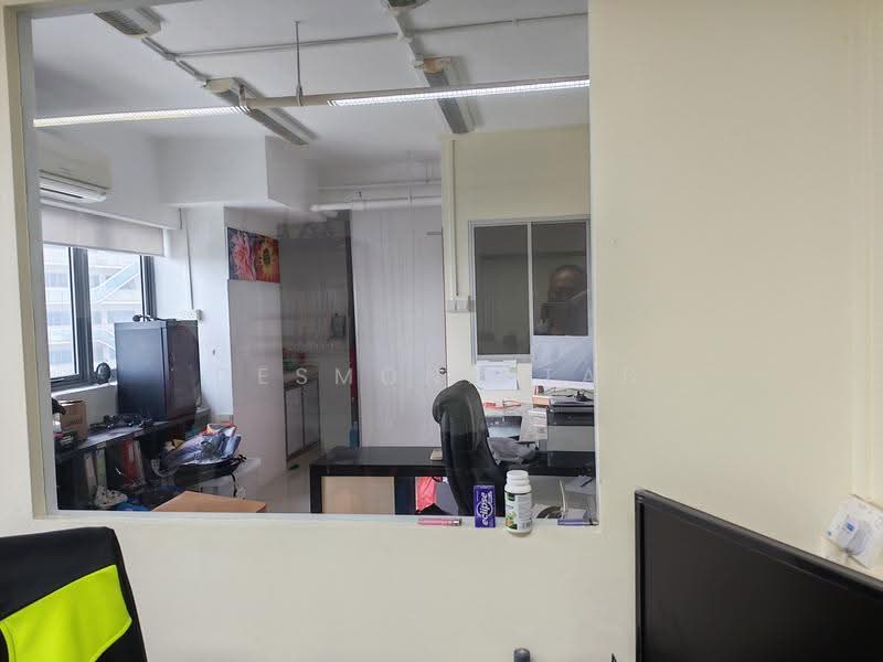 Eco-Tech @ Sunview, 1 Sunview Road, Boon Lay / Jurong / Tuas, 2,608 sqft, Light Industrial (B1) For Sale, by Desmond Tan, 500296570 - Study - CommercialGuru.com.sg
