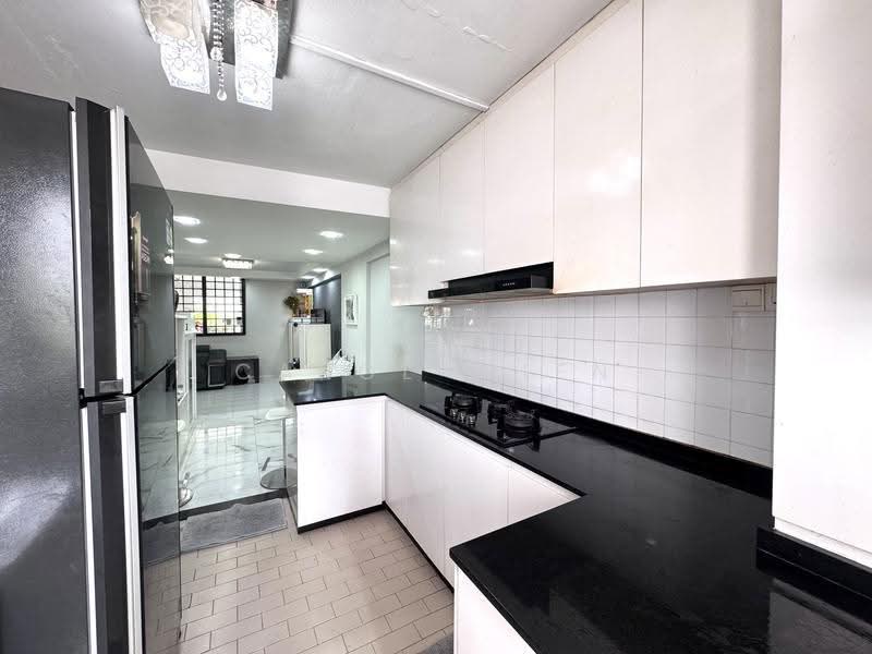 156 Bedok South Avenue 3, 156 Bedok South Avenue 3, Bedok / Upper East Coast, 3 Bedrooms, 904 sqft, HDB Flat For Sale, by Carol Chen, 500296572 - PropertyGuru.com.sg