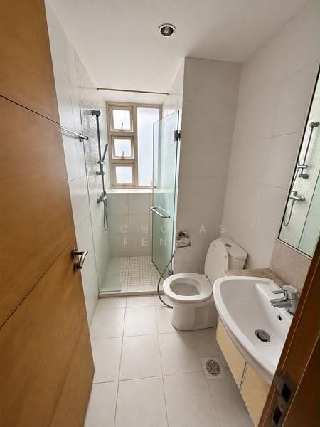 Le Crescendo, 233 Paya Lebar Road, Eunos / Geylang / Paya Lebar, 2 Bedrooms, 947 sqft, Condominium For Rent, by Nicholas Feng, 500296575 - Bathroom - PropertyGuru.com.sg