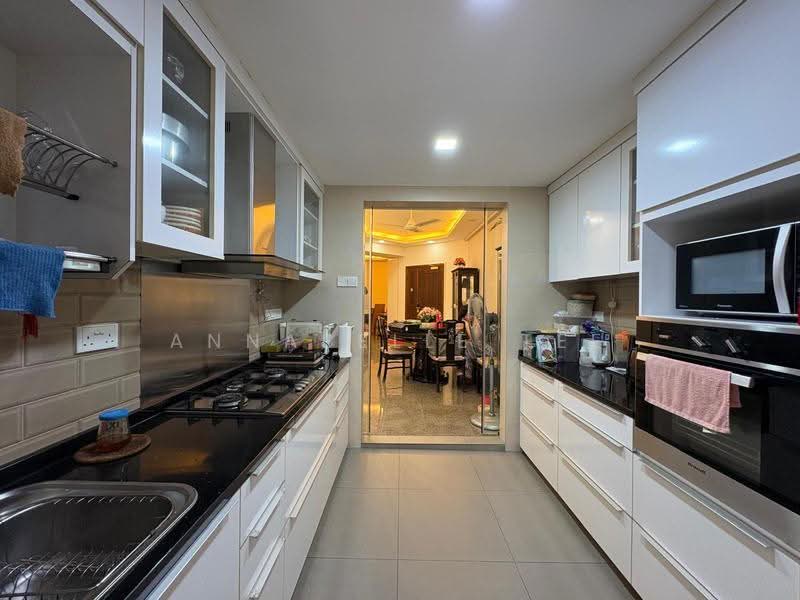 Villa Marina, 21 Jalan Sempadan, East Coast / Marine Parade, 3 Bedrooms, 1,658 sqft, Condominium For Sale, by Annabelle Tee, 500296607 - Kitchen - PropertyGuru.com.sg