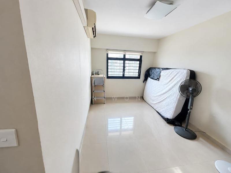 49 Jalan Tiga, 49 Jalan Tiga, Eunos / Geylang / Paya Lebar, 3 Bedrooms, 1,001 sqft, HDB Flat For Sale, by Ken Wong, 500296617 - Bedroom - PropertyGuru.com.sg