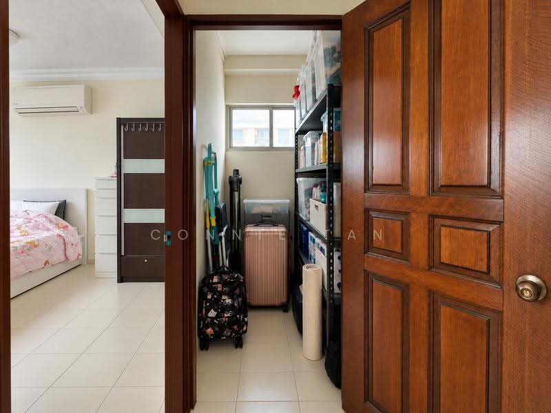 696 Hougang Street 61, 696 Hougang Street 61, Hougang / Punggol / Sengkang, 3 Bedrooms, 1,119 sqft, HDB Flat For Sale, by Connie Tan, 500296679 - Bedroom - PropertyGuru.com.sg