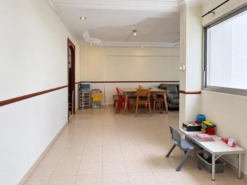 696 Hougang Street 61, 696 Hougang Street 61, Hougang / Punggol / Sengkang, 3 Bedrooms, 1,119 sqft, HDB Flat For Sale, by Connie Tan, 500296679 - Dining Room - PropertyGuru.com.sg