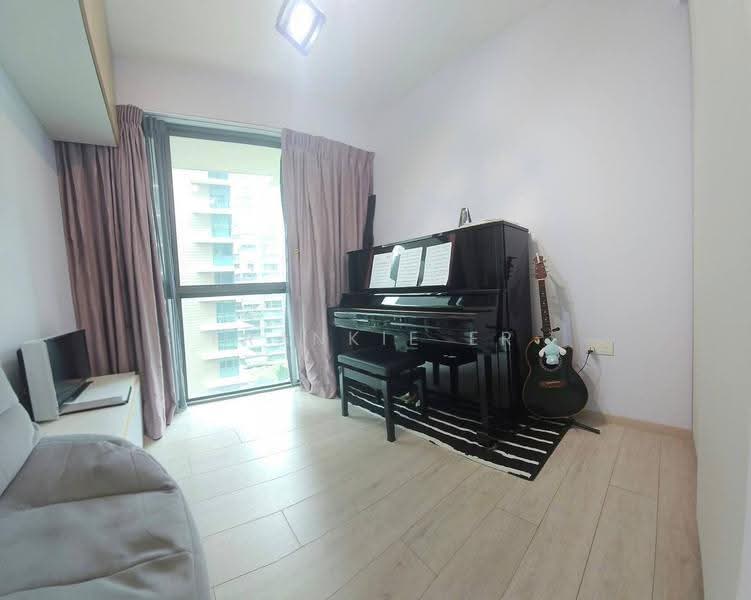 The Topiary, 23 Fernvale Lane, Seletar / Yio Chu Kang, 3 Bedrooms, 904 sqft, Condominium For Sale, by Frankie Er, 500296740 - Living Room - PropertyGuru.com.sg