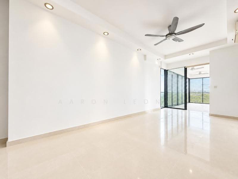 Casa Fortuna, 36 Ah Hood Road, Balestier / Toa Payoh, 2 Bedrooms, 1,076 sqft, Condominium For Sale, by Aaron Leong, 500296744 - Living Room - PropertyGuru.com.sg