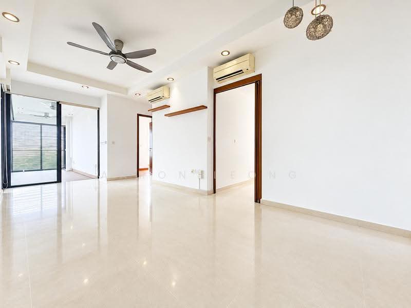 Casa Fortuna, 36 Ah Hood Road, Balestier / Toa Payoh, 2 Bedrooms, 1,076 sqft, Condominium For Sale, by Aaron Leong, 500296744 - Living Room - PropertyGuru.com.sg