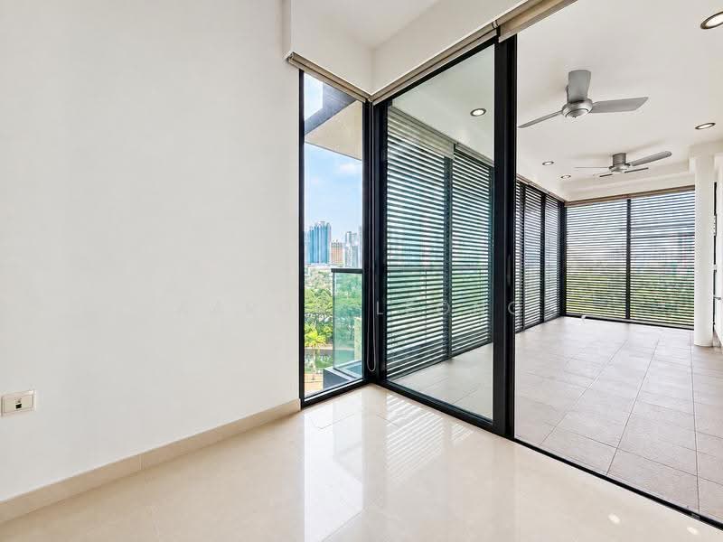 Casa Fortuna, 36 Ah Hood Road, Balestier / Toa Payoh, 2 Bedrooms, 1,076 sqft, Condominium For Sale, by Aaron Leong, 500296744 - Balcony - PropertyGuru.com.sg