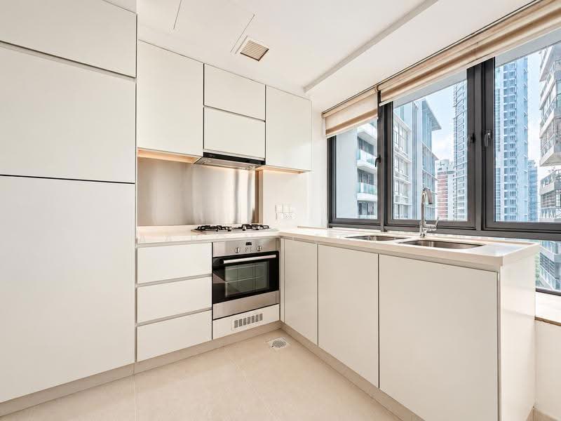 Casa Fortuna, 36 Ah Hood Road, Balestier / Toa Payoh, 2 Bedrooms, 1,076 sqft, Condominium For Sale, by Aaron Leong, 500296744 - Kitchen - PropertyGuru.com.sg