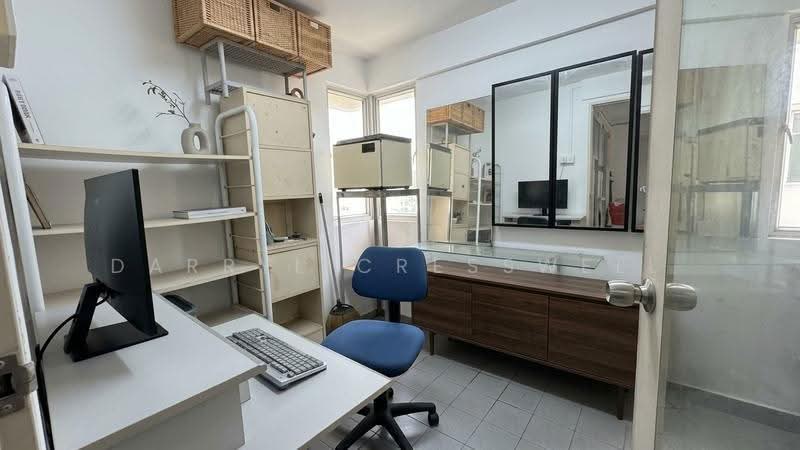 601 Jurong West Street 62, 601 Jurong West Street 62, Boon Lay / Jurong / Tuas, 4 Bedrooms, 1,192 sqft, HDB Flat For Sale, by Darryl Cresswell, 500296752 - Study - PropertyGuru.com.sg