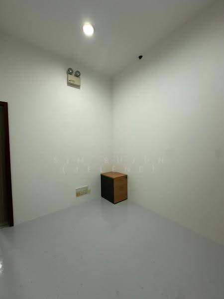 Room B2