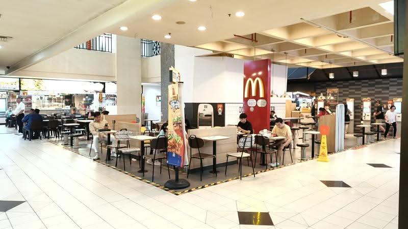 Parklane Shopping Mall, 35 Selegie Road, Beach Road / Bugis / Rochor, 1,142 sqft, Mall Shop For Rent, by Jefferson Goh, 500296777 - CommercialGuru.com.sg