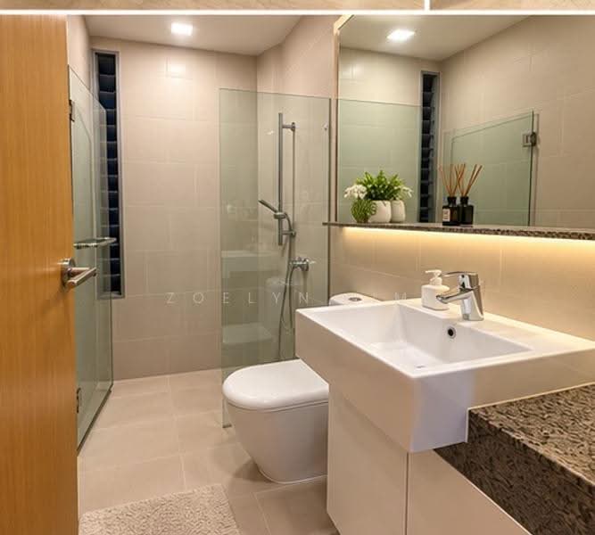 Bleu @ East Coast, 562 Upper East Coast Road, Bedok / Upper East Coast, 3 Bedrooms, 1,173 sqft, Condominium For Sale, by Zoelyn Lim, 500296812 - Bathroom - PropertyGuru.com.sg