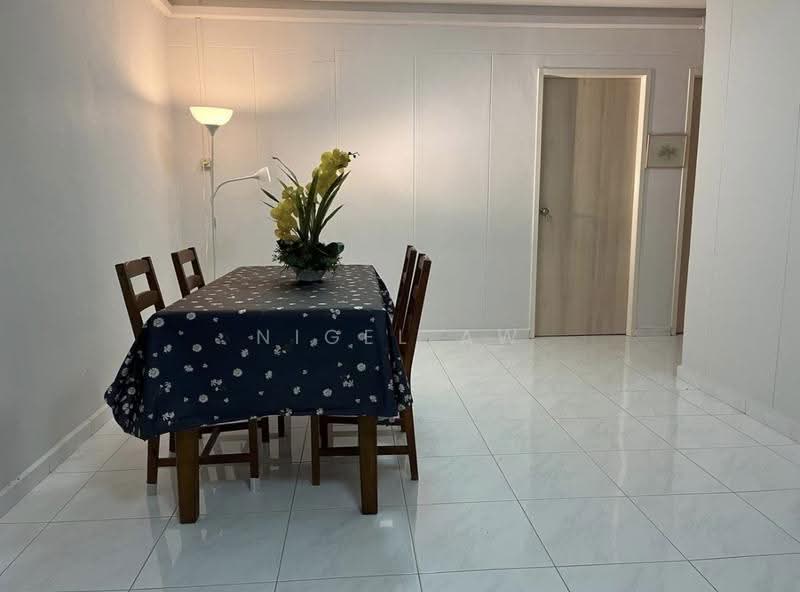 81 Strathmore Avenue, 81 Strathmore Avenue, Alexandra / Commonwealth, 3 Bedrooms, 1,300 sqft, HDB Flat For Rent, by Nigel Aw, 500296847 - Dining Room - PropertyGuru.com.sg