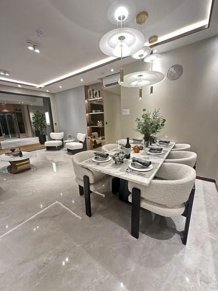 Chuan Park, 240 Lorong Chuan, Hougang / Punggol / Sengkang, 3 Bedrooms, 1,206 sqft, Condominium For Sale, by Lynn Wong, 500296863 - Dining Room - PropertyGuru.com.sg