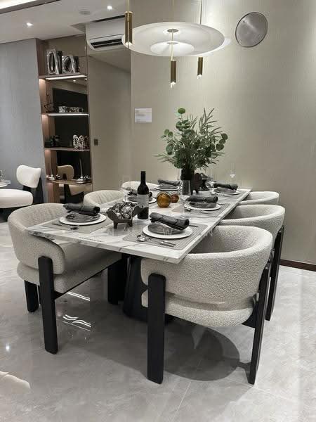 Chuan Park, 240 Lorong Chuan, Hougang / Punggol / Sengkang, 3 Bedrooms, 1,206 sqft, Condominium For Sale, by Lynn Wong, 500296863 - Dining Room - PropertyGuru.com.sg