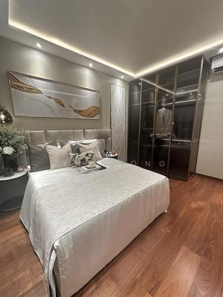 Chuan Park, 240 Lorong Chuan, Hougang / Punggol / Sengkang, 3 Bedrooms, 1,206 sqft, Condominium For Sale, by Lynn Wong, 500296863 - Master Bedroom - PropertyGuru.com.sg