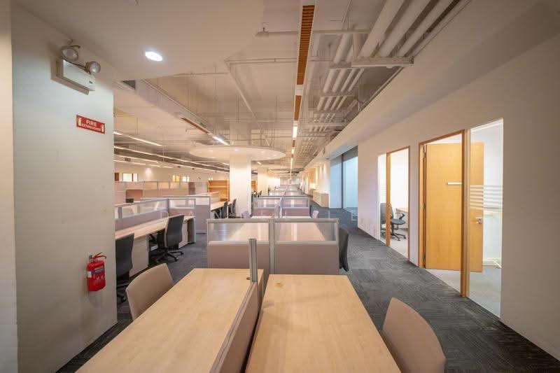 INV Tech Park (formerly Swiber Building), Boon Lay / Jurong / Tuas, 10,660 sqft, Business / Science Park For Rent, by Daniel Lee, 500296870 - Corridor - CommercialGuru.com.sg