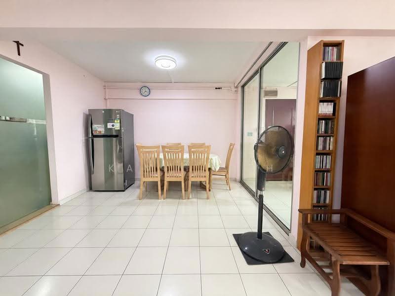 401 Tampines Street 41, 401 Tampines Street 41, Pasir Ris / Tampines, 3 Bedrooms, 1,313 sqft, HDB Flat For Sale, by Kavin Kuah, 500296873 - Dining Room - PropertyGuru.com.sg