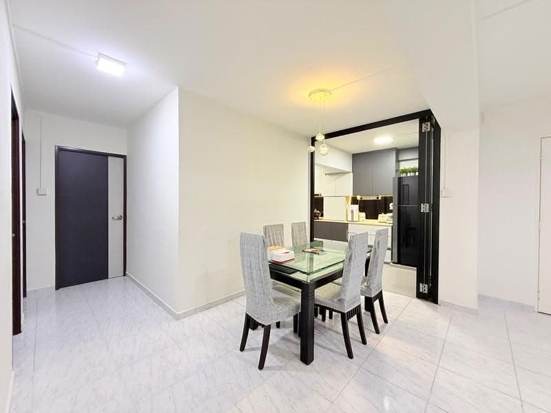 271 Toh Guan Road, 271 Toh Guan Road, Boon Lay / Jurong / Tuas, 3 Bedrooms, 1,076 sqft, HDB Flat For Sale, by Frankie Er, 500296876 - Dining Room - PropertyGuru.com.sg